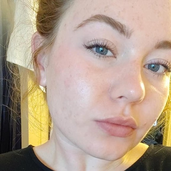 Meet your Posher, Amelia - Picture 1 of 1